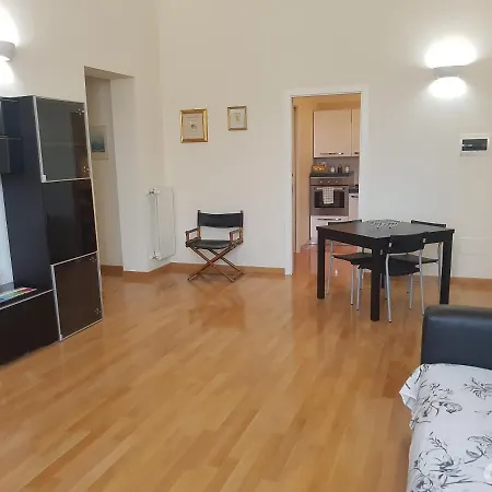 Light And Bright New - Centro Apartamento *
